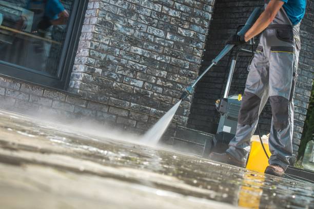 Best Sign and Awning Cleaning  in Croswell, MI